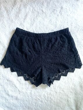 H&M Divided Black Lace Shorts
